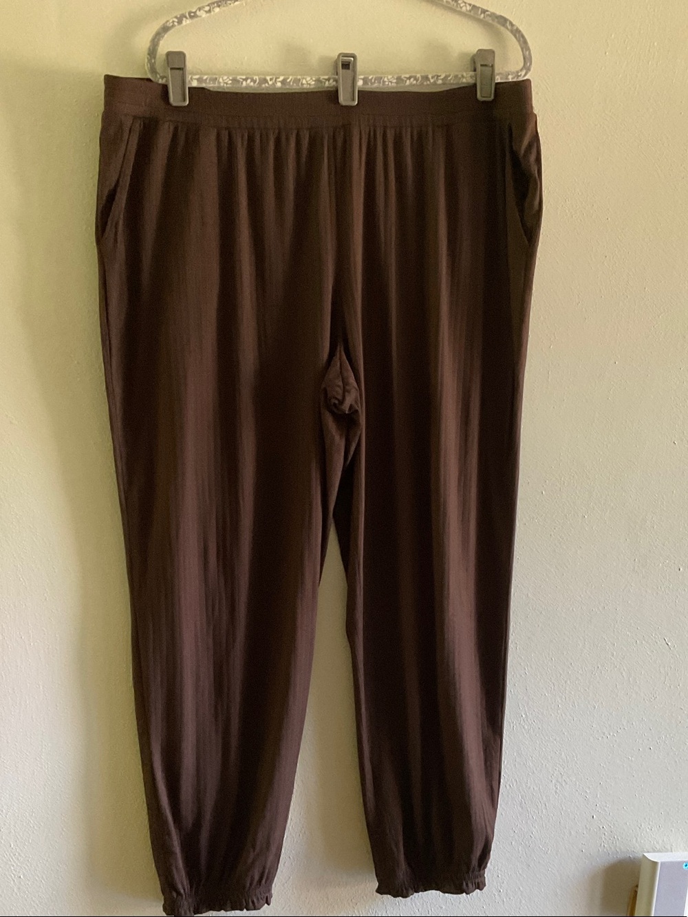 Women’s Brown Elastic-Waist Joggers